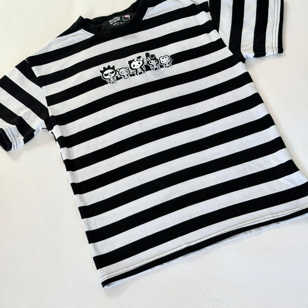 Forever 21 Hello Kitty Sanrio Skeleton Striped Tee Shirt Black White Mens M